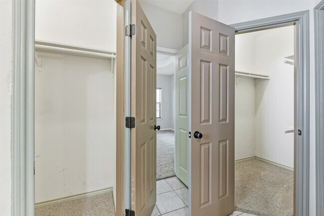 Building Photo - 165 Magnolia Bend