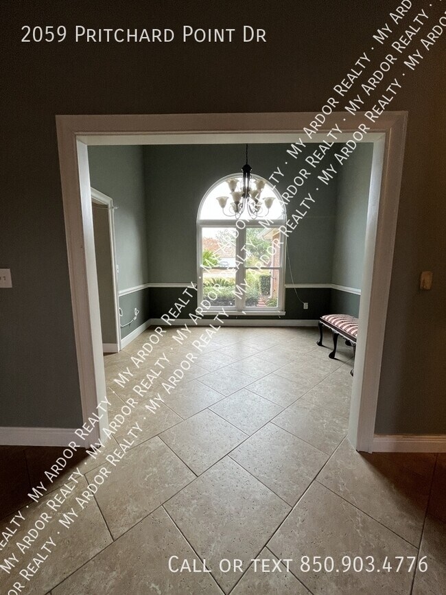 Building Photo - 2059 Pritchard Point Dr
