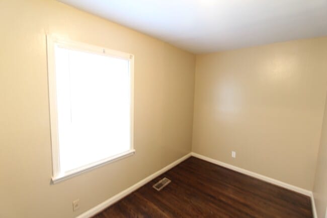 Building Photo - New On The Market with GREAT FEATURES!  Large 3 Bedroom PLUS Den!!