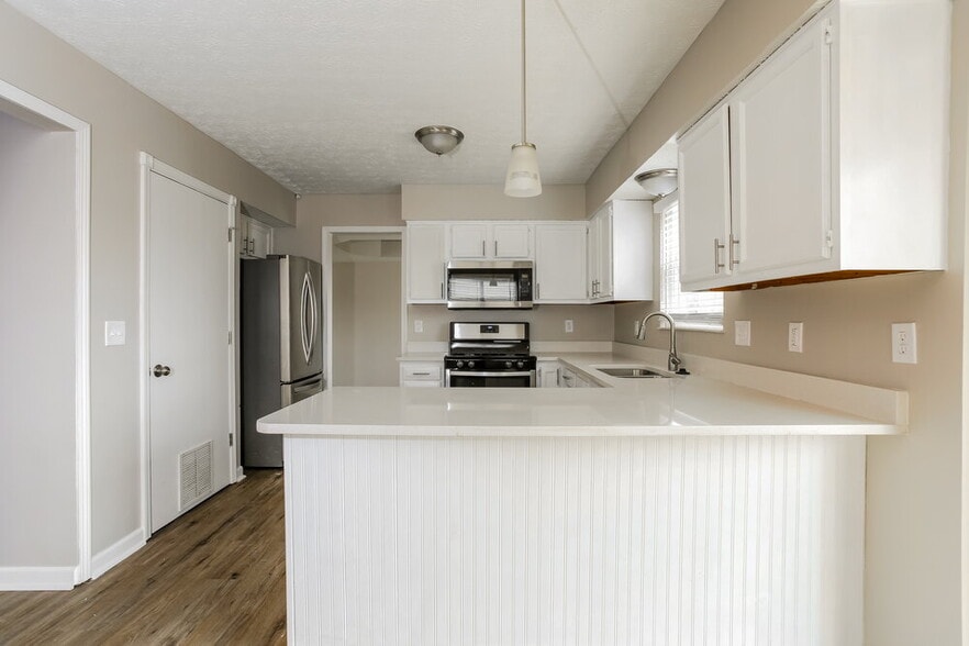 Building Photo - 2656 Willowgate Rd