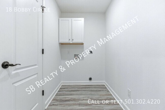 Building Photo - 18 Bobby Cir