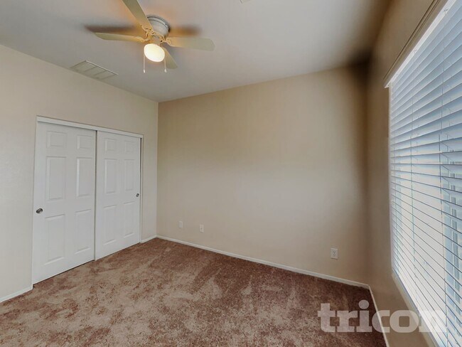 Building Photo - 6950 Diver Ave