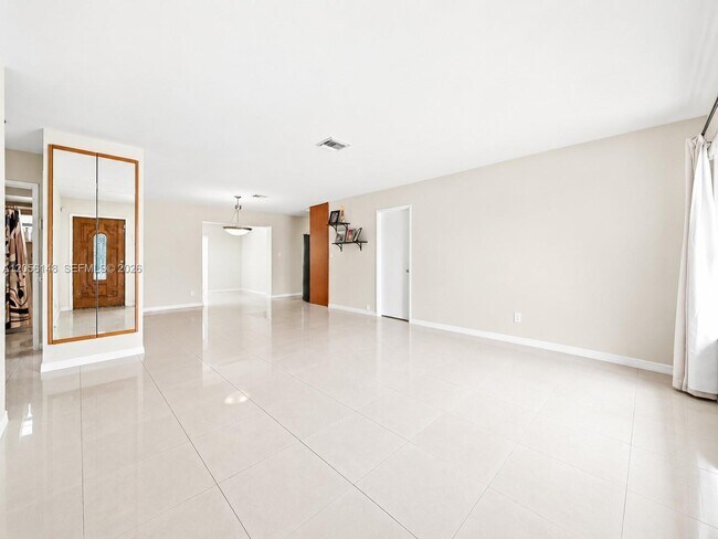 Building Photo - 2210 N 57th Way