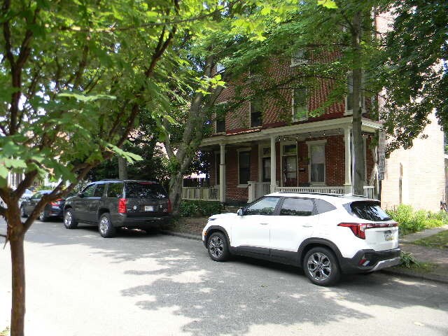 Building Photo - 236 W Barnard St