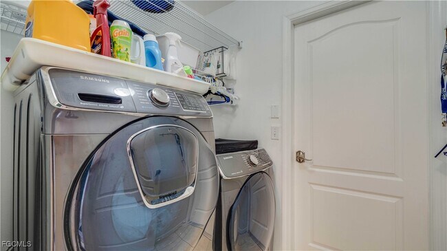 Building Photo - 3322 NW 5th Terrace