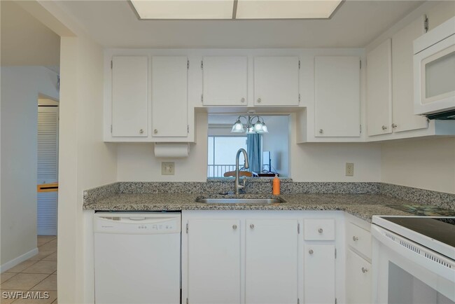 Building Photo - 3030 Binnacle Dr