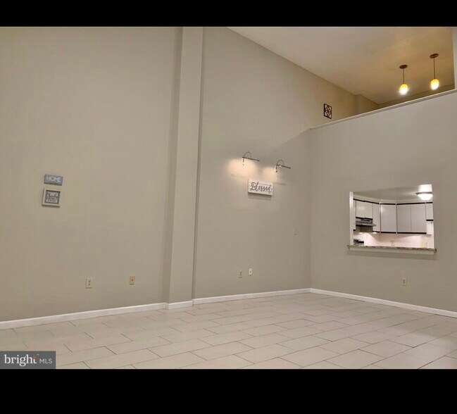 Building Photo - 1040 Deer Ridge Dr