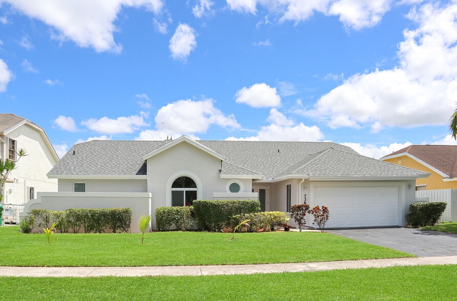 Building Photo - 7360 NW 54th St