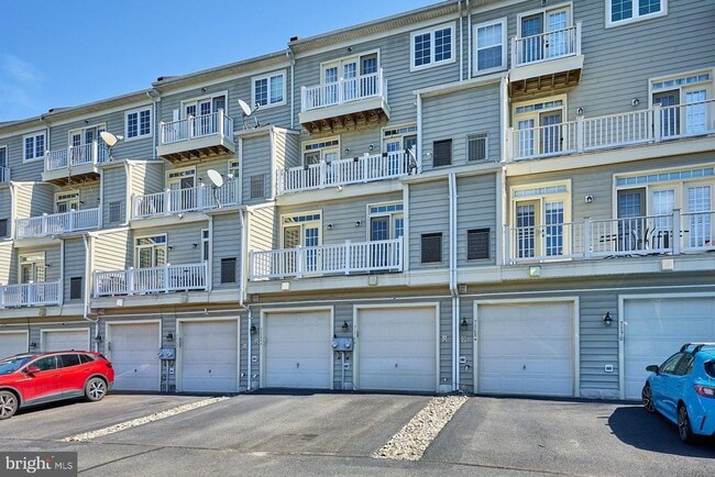 Building Photo - 7166 Little Thames Drive