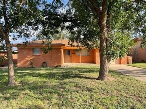 Building Photo - Cozy & Modern 3-Bedroom Retreat in Big Spring