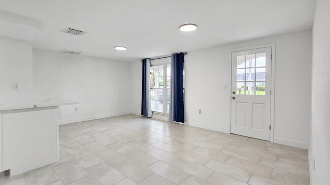 Building Photo - 3633 Rock Royal Dr