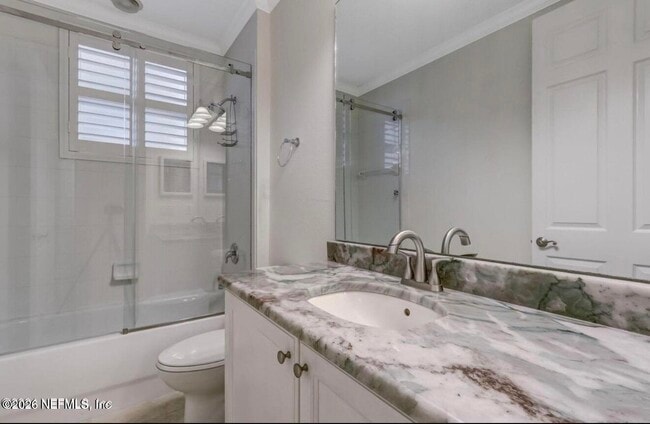 Building Photo - 156 Hidden Palms Ln