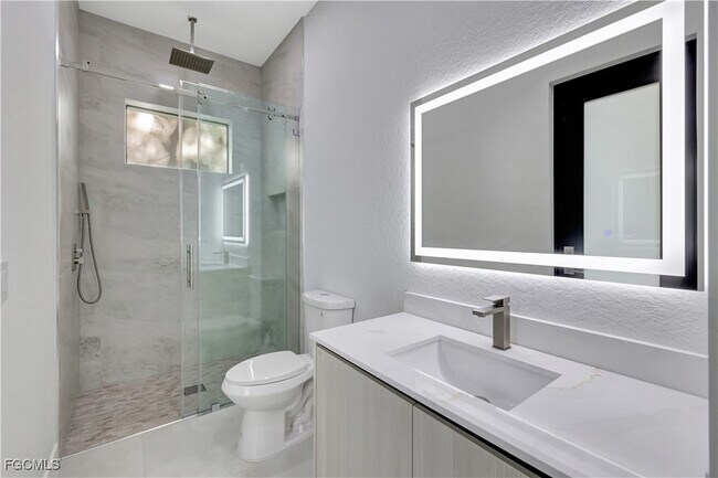 Building Photo - 3366 72nd Ave NE