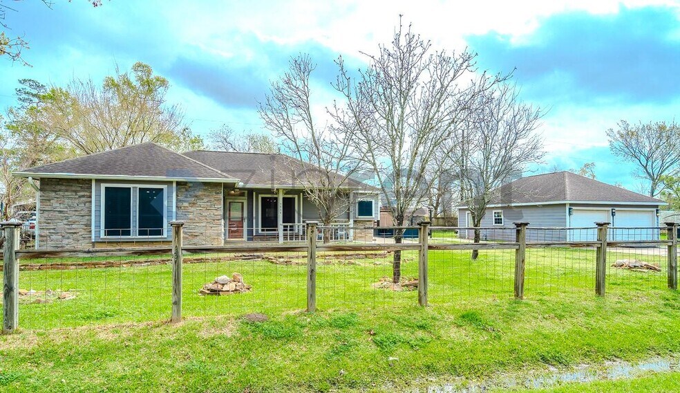 Building Photo - 7934 Round Rock Dr