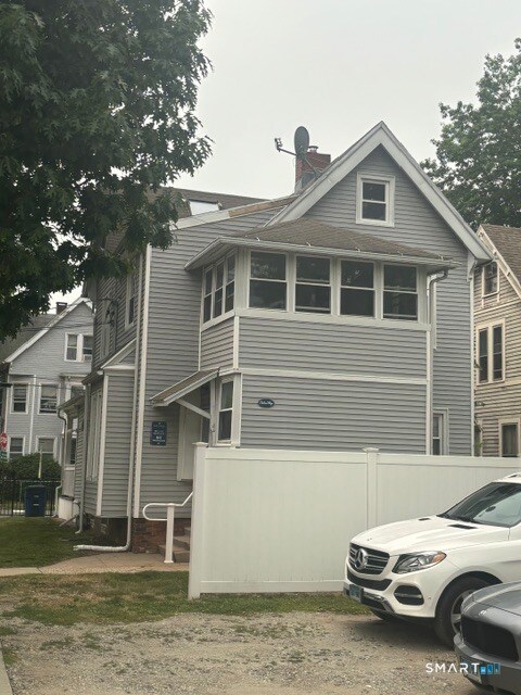Building Photo - 103 Atwater St