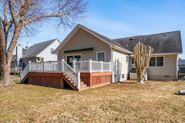 Building Photo - 10505 Keyser Point Rd