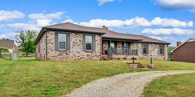 Building Photo - 532 Brentwood Cir