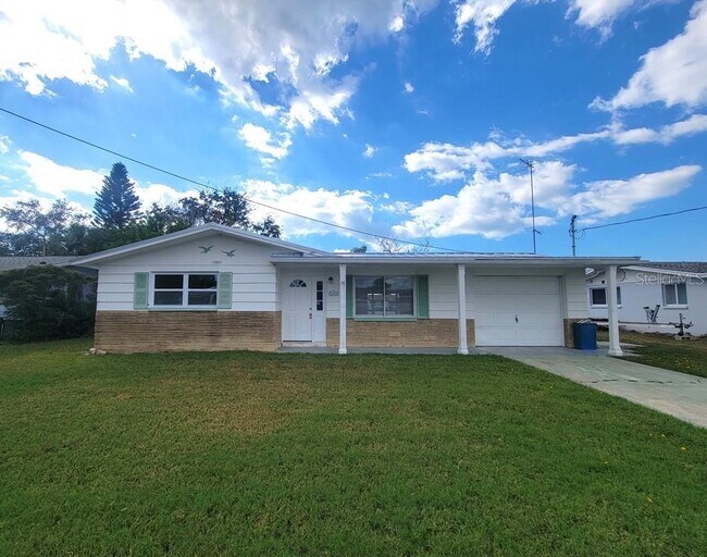 Primary Photo - 13637 Maria Dr
