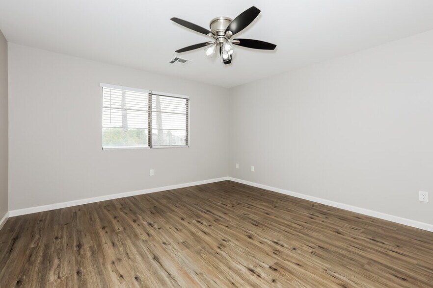 Building Photo - 1471 S Red Rock Ct