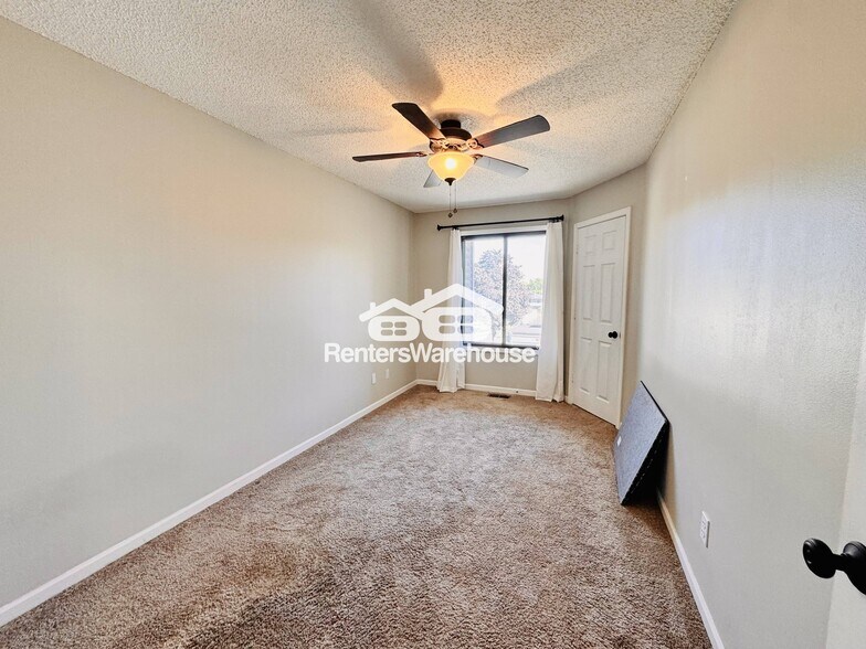 Building Photo - 1308 Landmark Trail S