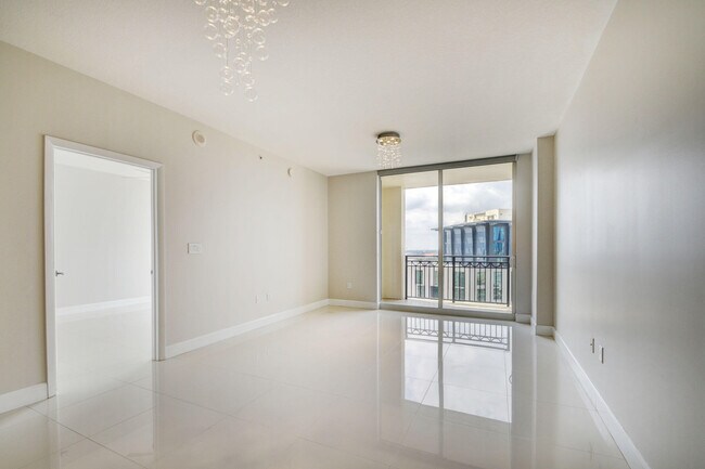 Building Photo - 550 Okeechobee Blvd