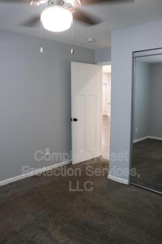 Building Photo - 7302 W Taft St