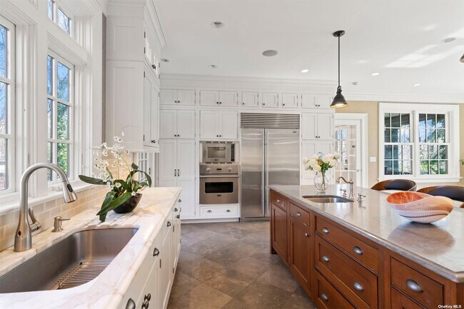 Building Photo - 31 Elm Sea Ln