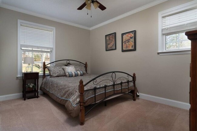 Building Photo - 7206 Sawyer Rd