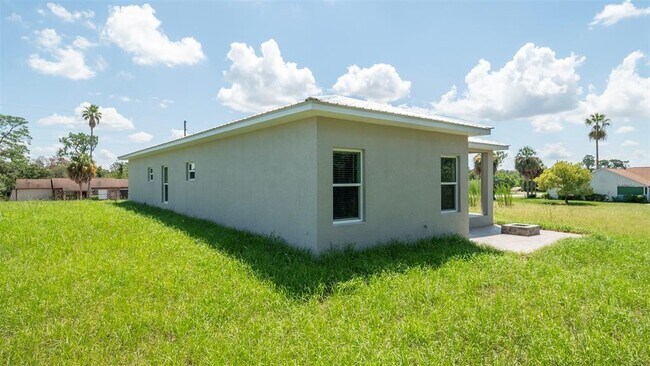Building Photo - 6454 Freeport Dr