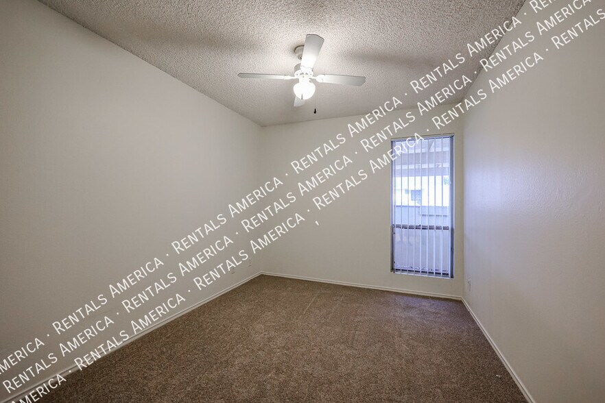Building Photo - 6626 N Majorca Ln W