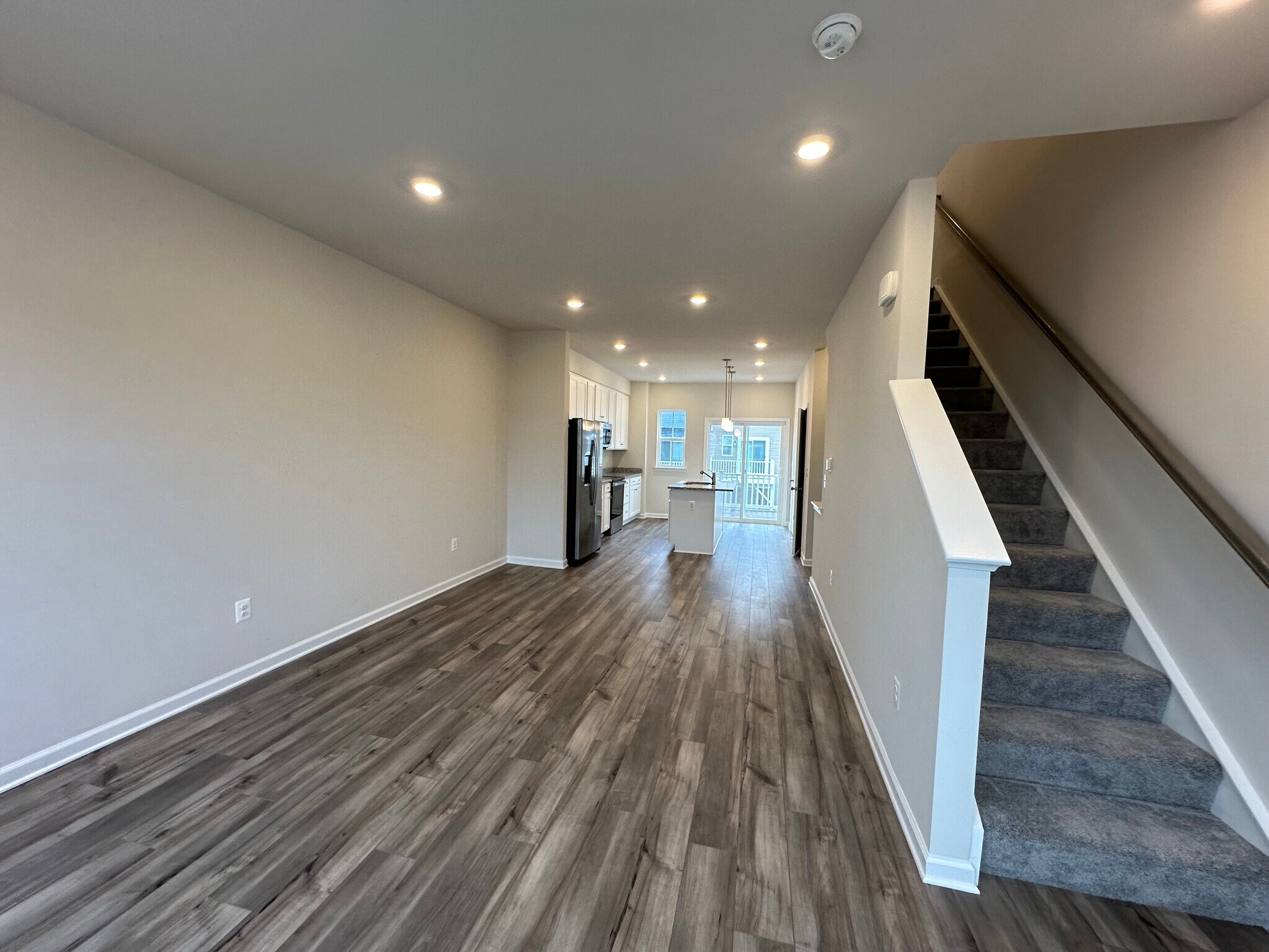 Building Photo - 318 Mineral Springs Rd