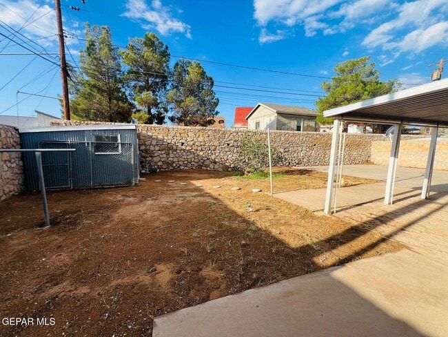 Building Photo - 9632 Montwood Dr
