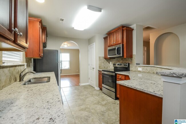 Building Photo - 90 Briar Ridge Ln