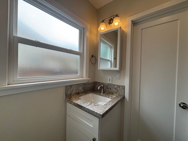 Building Photo - Charming 2BD/1BA Home in Morena with Large Yard, In-Unit Laundry & Detached Garage
