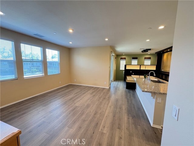 Building Photo - 280 W Via Presido