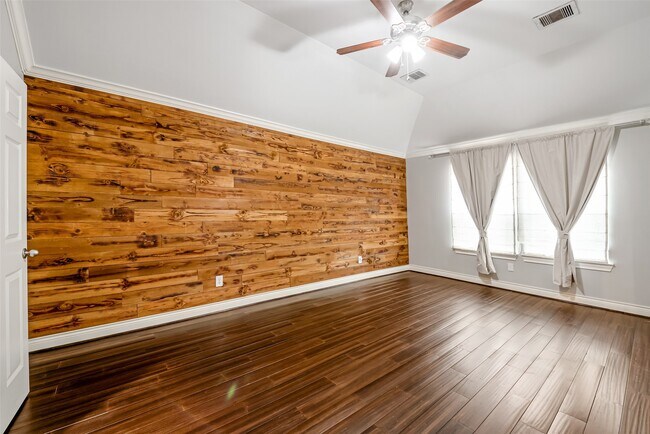 Building Photo - 5950 Kansas St