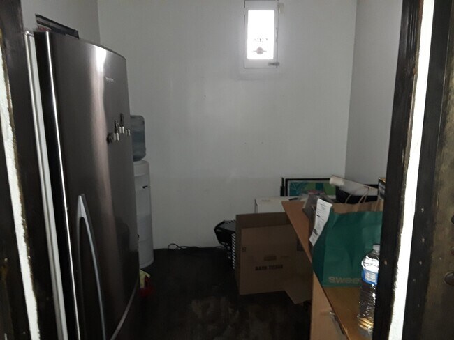 Kitchen - 2222 Main St