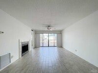 Building Photo - 14100 River Rd