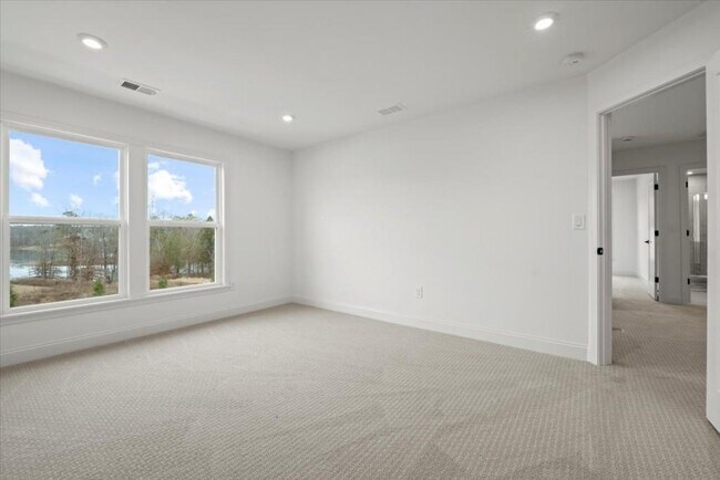 Building Photo - 247 Clear Lk Pkwy