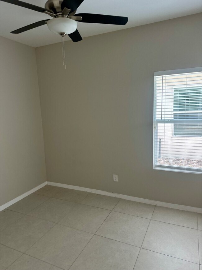 Building Photo - 3008 Sabercat Ave