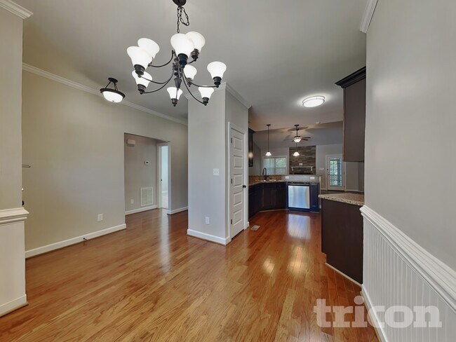 Building Photo - 102 Pinewinds Ct