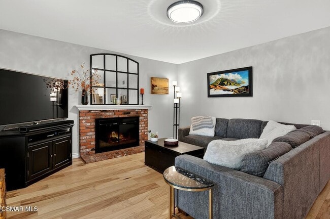 Building Photo - 907 Sagebrush Pl