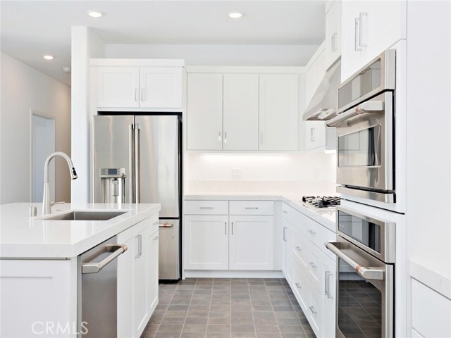 Building Photo - 27399 Fox Den Pl