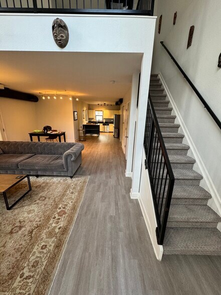 Building Photo - 3068 Umatilla St