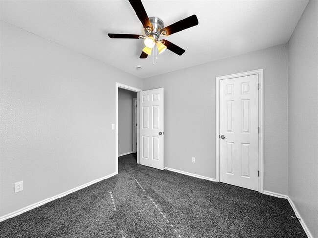 Building Photo - 4917 SE 89th Terrace