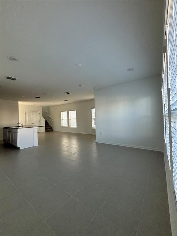 Building Photo - 7444 Ivy Tendril Ave