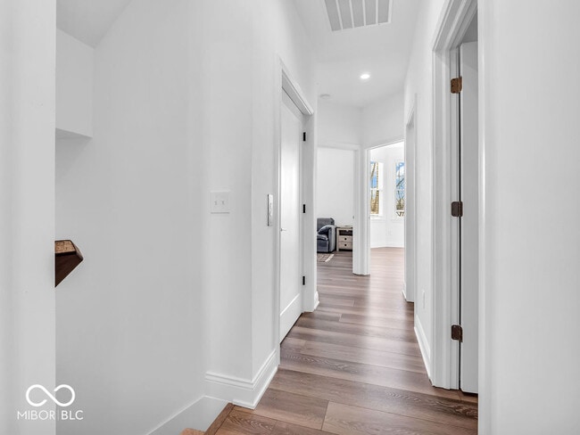 Building Photo - 962 Berkhamsted Ln