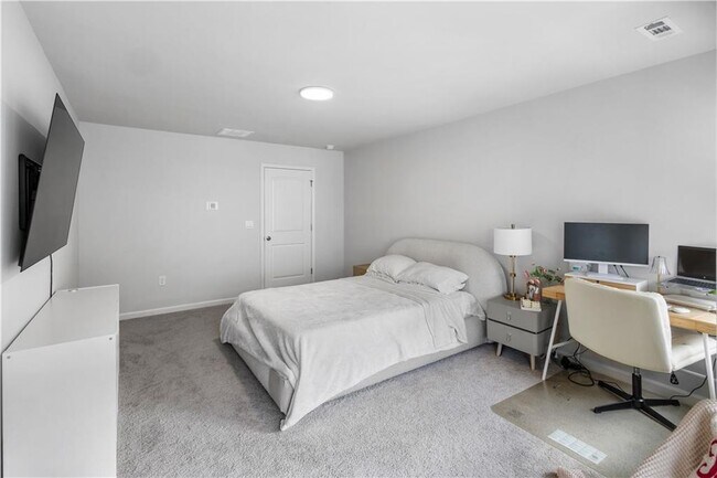 Building Photo - 381 Stoneybrook Dr