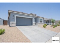 Building Photo - Discover comfort and space in this stunnin...