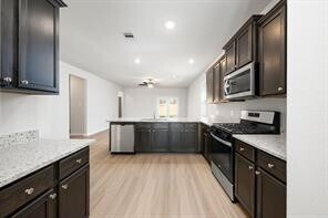 Building Photo - 15438 Maple Ter Dr